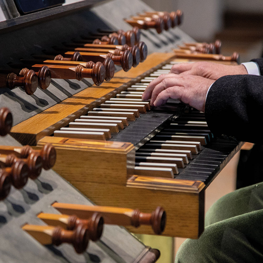 Pfarrei-Lenggries-Kirchenmusik-Kirchenchor-Orgelspieler